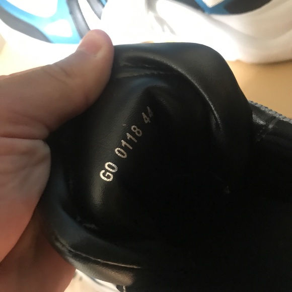 Louis Vuitton ARCHLIGHT - Picture 4 of 5